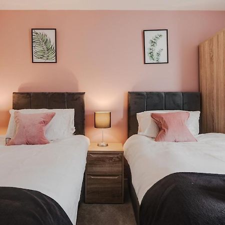 City Living Penthouse Apartment With Parking Manchester Eksteriør bilde