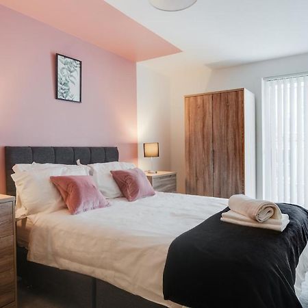 City Living Penthouse Apartment With Parking Manchester Eksteriør bilde