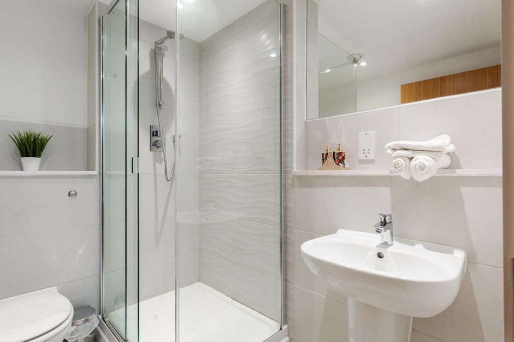 City Living Penthouse Apartment With Parking Manchester Eksteriør bilde