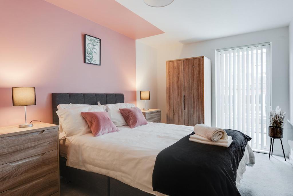 City Living Penthouse Apartment With Parking Manchester Eksteriør bilde