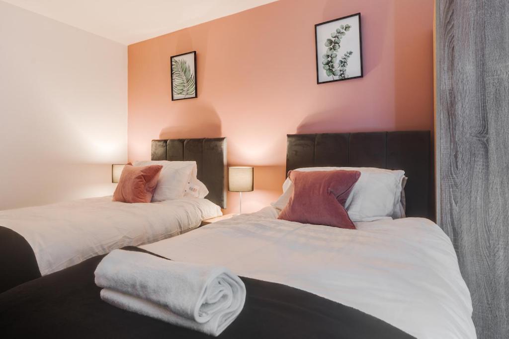 City Living Penthouse Apartment With Parking Manchester Eksteriør bilde