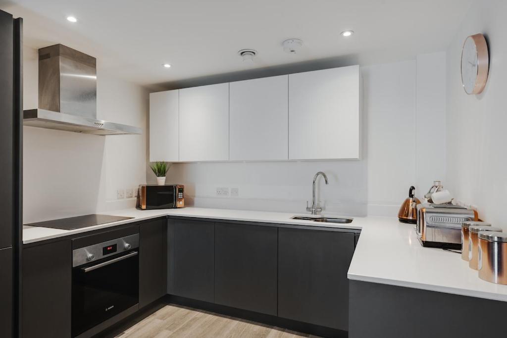 City Living Penthouse Apartment With Parking Manchester Eksteriør bilde